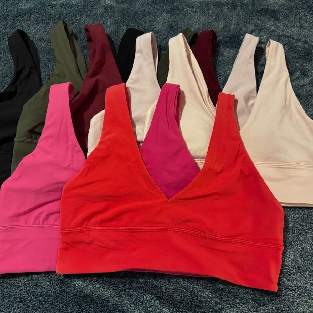lululemon Align™ V-Neck Bra
Light Support, A/B Cup BUNDLE OF 7